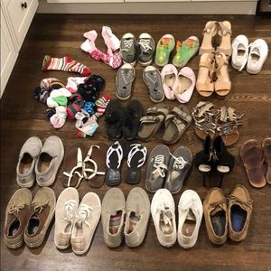 Shoe bundle and socks